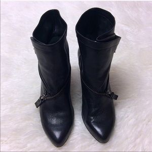 Classic Leather Boots!